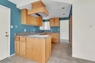 3421 Huntsman Dr, Sacramento, CA 95826 - Photo 15