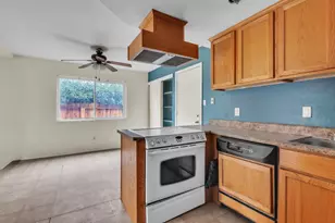 3421 Huntsman Dr, Sacramento, CA 95826 - Photo 17