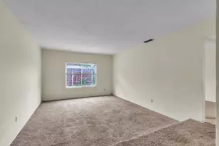 3421 Huntsman Dr, Sacramento, CA 95826 - Photo 9