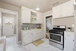 1119 Darnel Way, Sacramento, CA 95822 - Photo 5
