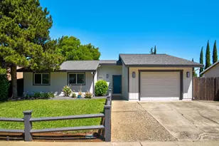 9181 Lujan Dr, Elk Grove, CA 95624 - Photo 5