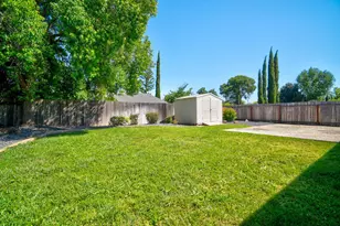 9181 Lujan Dr, Elk Grove, CA 95624 - Photo 23