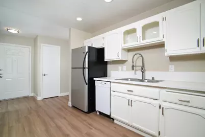 9181 Lujan Drive, Elk Grove, CA 95624 - Photo 9