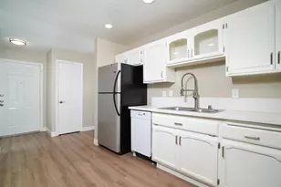 9181 Lujan Dr, Elk Grove, CA 95624 - Photo 9