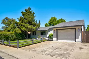 9181 Lujan Dr, Elk Grove, CA 95624 - Photo 25
