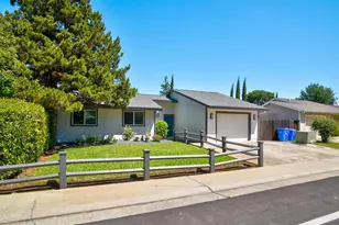 9181 Lujan Dr, Elk Grove, CA 95624 - Photo 3