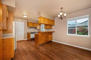 6200 Templeton Dr, Carmichael, CA 95608 - Photo 13