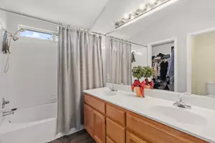 10107 River Park Cir, Stockton, CA 95209 - Photo 25