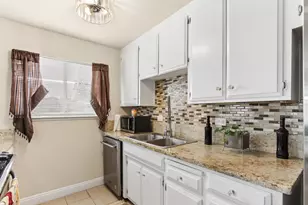 4032 Alta Lorraine Way, North Highlands, CA 95660 - Photo 11