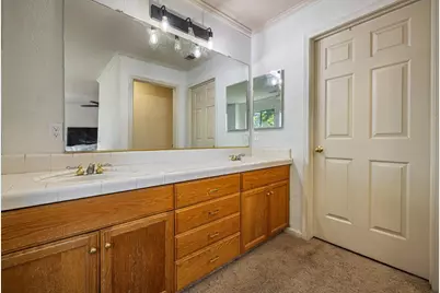 9433 N Tuscany Circle, Stockton, CA 95210 - Photo 33
