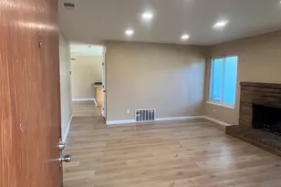 1048 Aspen Dr, Manteca, CA 95336 - Photo 5
