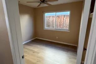 1048 Aspen Dr, Manteca, CA 95336 - Photo 11