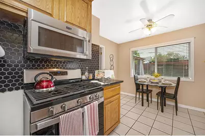 6409 Larry Way, North Highlands, CA 95660 - Photo 7