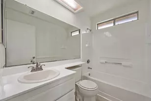 8584 Sunnybrae Dr, Sacramento, CA 95823 - Photo 27