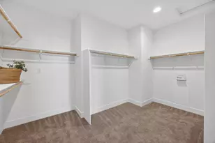 3177 Crocker Dr, Sacramento, CA 95818 - Photo 29