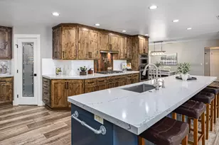 9101 Orangevale Ave, Orangevale, CA 95662 - Photo 7