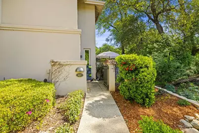 11290 Stanford Court Lane #207, Gold River, CA 95670 - Photo 3
