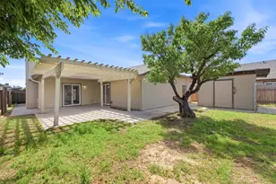 7632 Harmony Oaks Way, Sacramento, CA 95828 - Photo 49