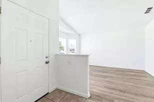 7632 Harmony Oaks Way, Sacramento, CA 95828 - Photo 11