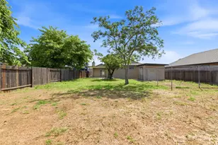 7632 Harmony Oaks Way, Sacramento, CA 95828 - Photo 51