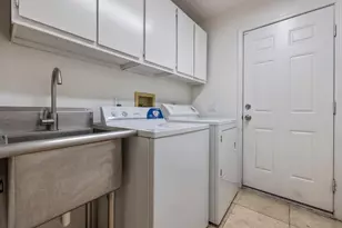 931 Amberwood Rd, Sacramento, CA 95864 - Photo 39