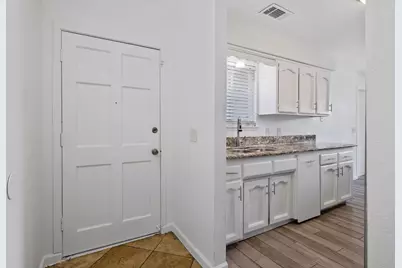 14291 Rosemary Circle, Armona, CA 93202 - Photo 5