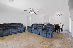 14291 Rosemary Cir, Armona, CA 93202 - Photo 9