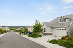 517 Desert Bloom Ct, Rocklin, CA 95765 - Photo 3