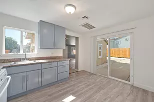 2664 Forrest St, Sacramento, CA 95815 - Photo 19