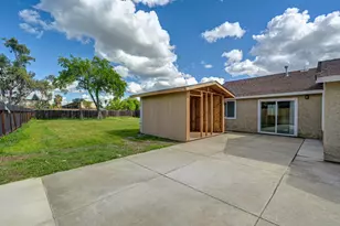 2664 Forrest St, Sacramento, CA 95815 - Photo 27
