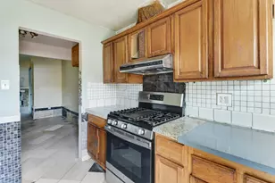 2585 Beaumont St, Sacramento, CA 95815 - Photo 5