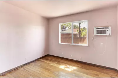 2585 Beaumont Street, Sacramento, CA 95815 - Photo 23
