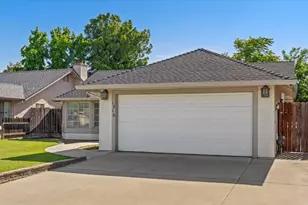 1216 Rolls Royce Ln, Modesto, CA 95351 - Photo 3