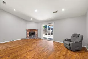 1216 Rolls Royce Ln, Modesto, CA 95351 - Photo 9