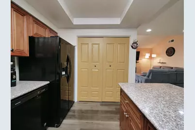 7234 Willow Wind Court, Sacramento, CA 95828 - Photo 17