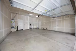 9422 Rhone Valley Way, Elk Grove, CA 95624 - Photo 27