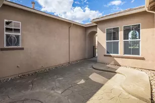 9422 Rhone Valley Way, Elk Grove, CA 95624 - Photo 5