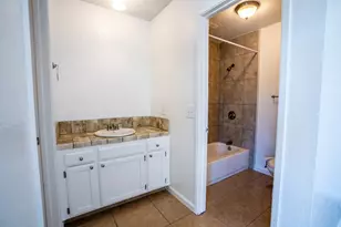 4885 N Backer Ave, Fresno, CA 93726 - Photo 19