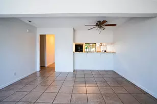 4885 N Backer Ave, Fresno, CA 93726 - Photo 9