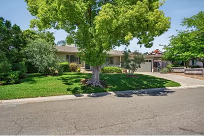 4516 Oxbow Drive, Sacramento, CA 95864 - Photo 3