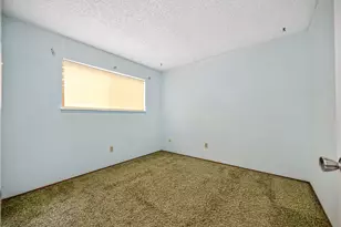 7828 Rockhurst Way, Sacramento, CA 95828 - Photo 23