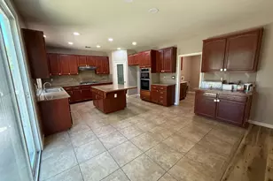 1001 La Paloma St, Turlock, CA 95382 - Photo 5