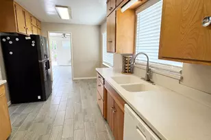 1101 E Monte Vista Ave, Turlock, CA 95382 - Photo 21