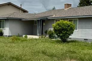 1101 E Monte Vista Ave, Turlock, CA 95382 - Photo 11