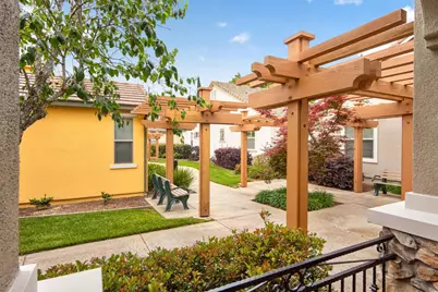 1152 Marseille Lane, Roseville, CA 95747 - Photo 33