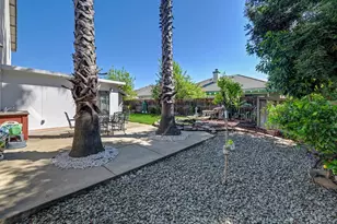 9535 Clarke Farms Rd, Elk Grove, CA 95624 - Photo 47