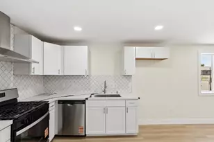 4901 Parker Ave, Sacramento, CA 95820 - Photo 13