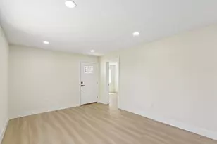 4901 Parker Ave, Sacramento, CA 95820 - Photo 17