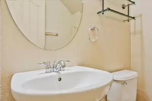 8717 Cortina Cir, Roseville, CA 95678 - Photo 15