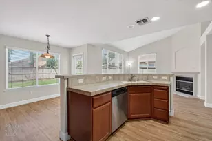 9648 Flame Tokay Way, Elk Grove, CA 95624 - Photo 11